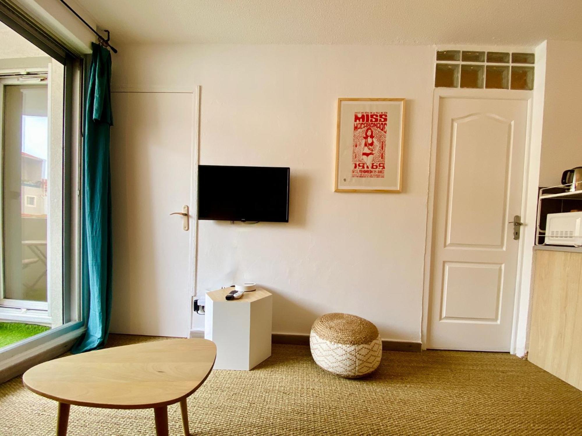 Appartement Superbe T2 Cote Gare Parking Clim Wifi Terrasse ! à Sète Extérieur photo